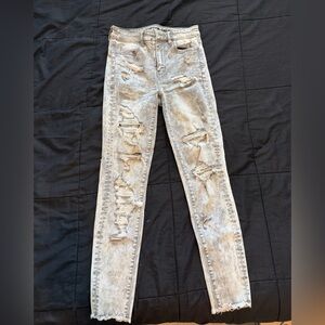 American Eagle Outfitters Light Gray Distressed Skinny Jeans